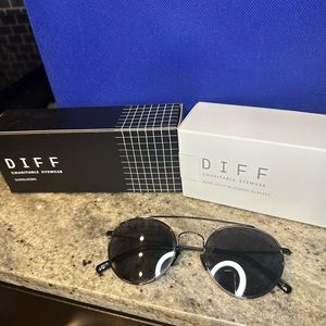 Diff Eyewear JJD Skye Black Sunglasses